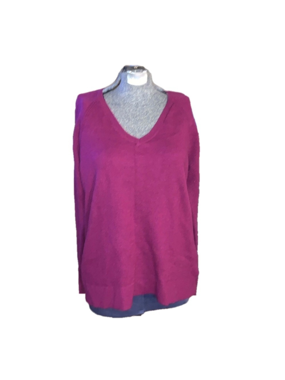 Gap Raspberry pink purple v neck pullover sweater medium